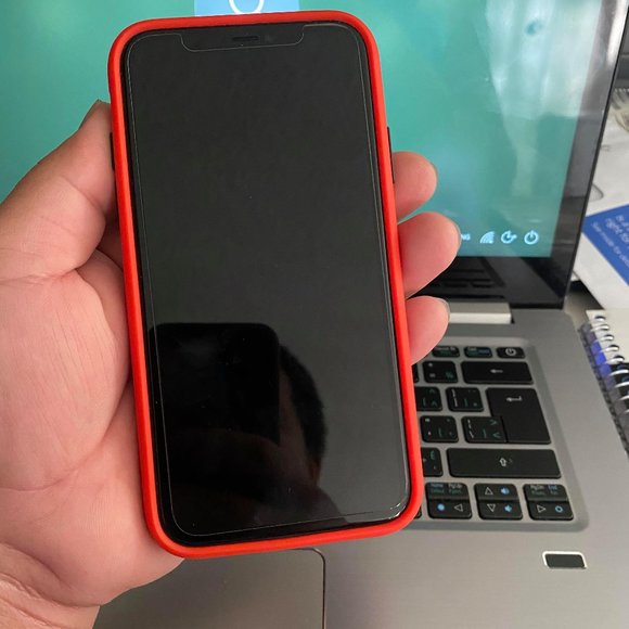 iPhone 11 / 12/ 12 pro Case ( Frosted Back) - Picture 4 of 10